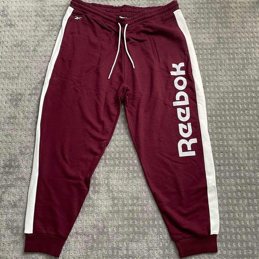 New Women’s Reebok 18W Training pants